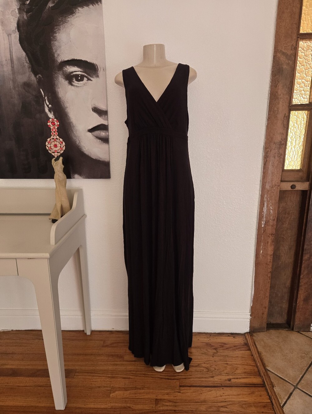 NWT Matty M Classic Sleeveless V-Neck Black Maxi Dress Size Large